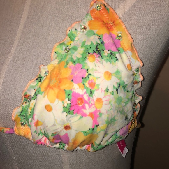 Floral Medium Victoria Secret bikini set - Picture 8 of 8